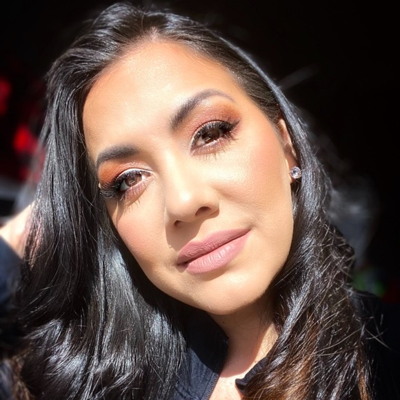 Meet your Posher, Michelle - Picture 2 of 2